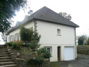 Nice Traditional House - 2