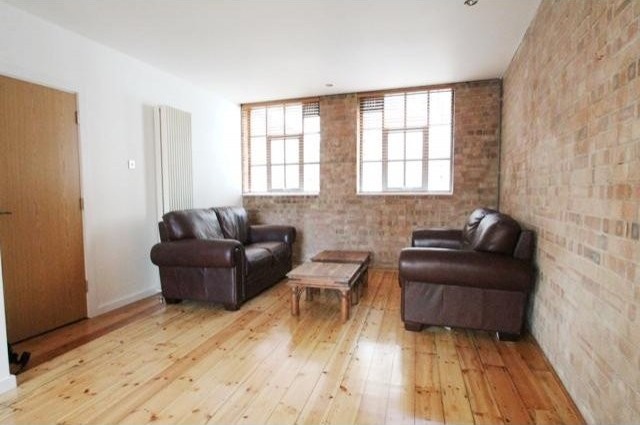 2 bed flat to rent