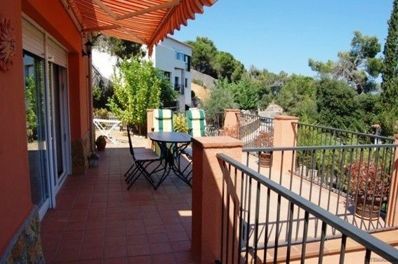 3 Bedrooms - Villa - Girona - For Sale