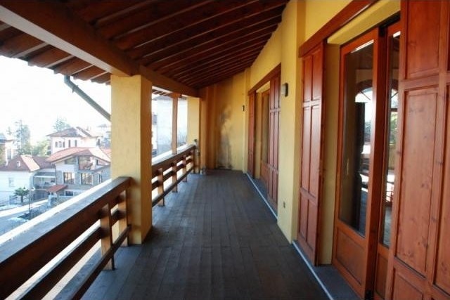 3 bedroom Cottage For Sale: Stresa, IT - 2