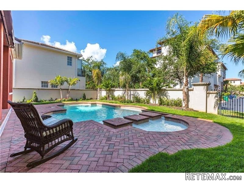 4 bedroom Property For Sale: 6108 YEATS.. - 2