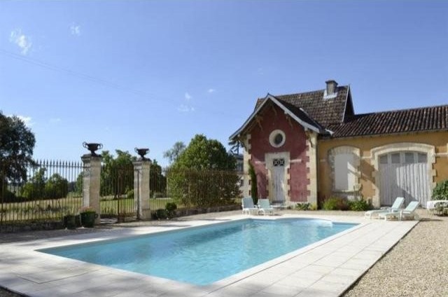 7 bedroom Castle For Sale: 16100 COGNAC - 2
