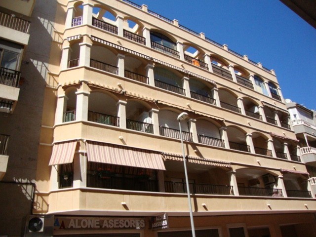 3 Bedrooms - Property - Alicante - For..
