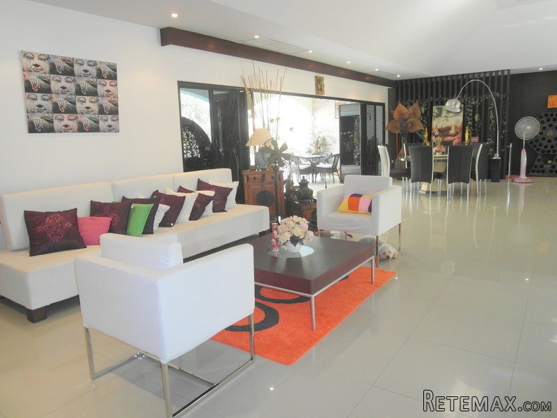 Jomtien Park Villas 4 bedroom..