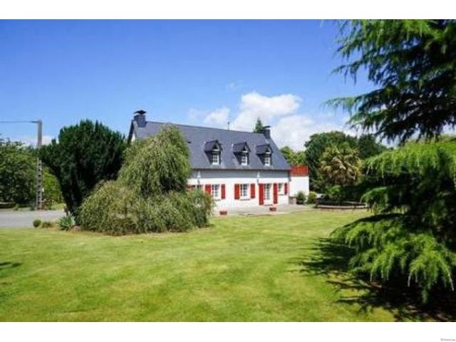 Traditional House on 2 Hectares