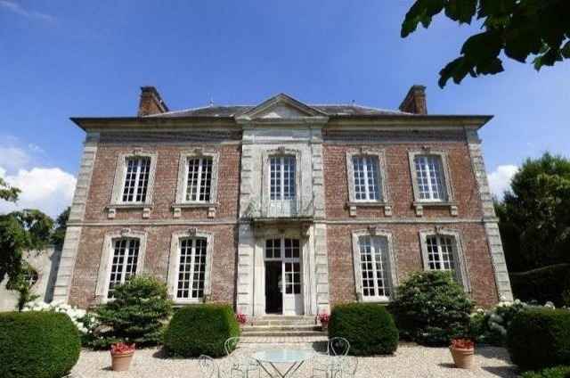 4 bedroom House For Sale: 80100 SOMME - 2