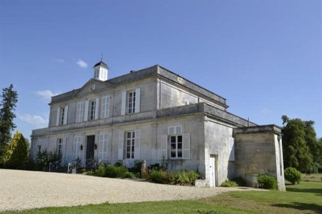 7 bedroom Castle For Sale: 16100 COGNAC