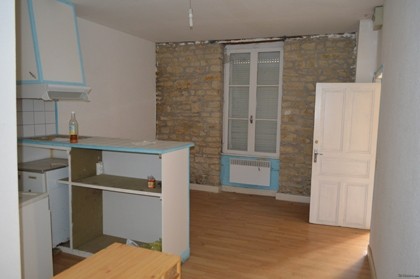 Great investment property in Ruffec.. - 2