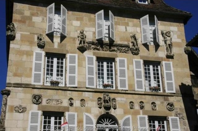 Character For Sale: 19120 BEAULIEU SUR.. - 2