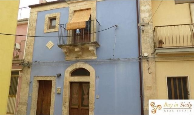 1 bedroom Apartment For Sale: Via..