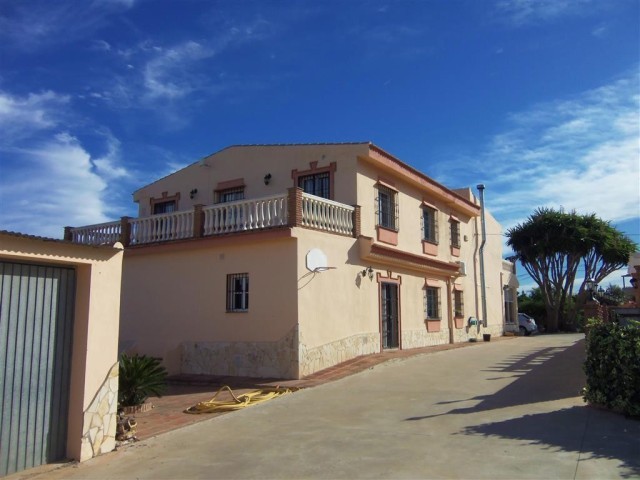 Villa - A very large country property..