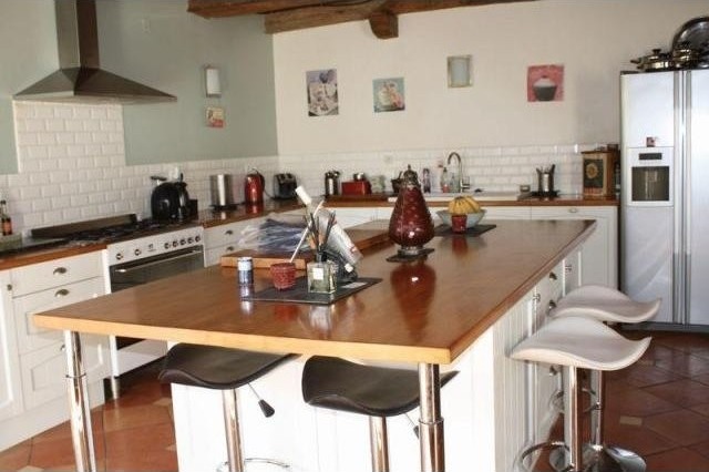 4 Bedroom Country House For Sale - 2