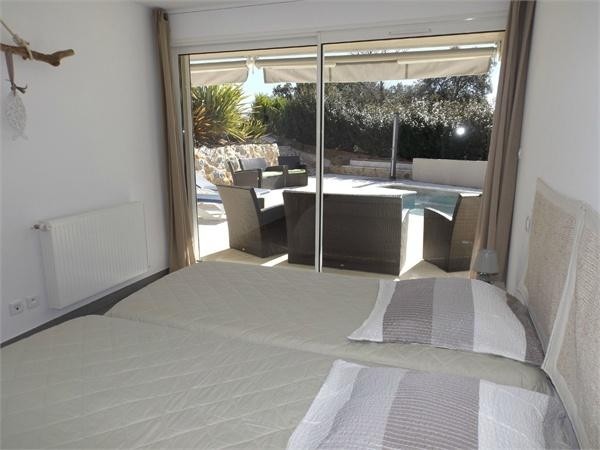 Stunning Luxury Villa With Lots Of Land.. - 2