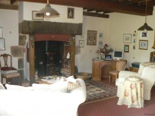 Lovely Cute Cottage in Rural Area - 2