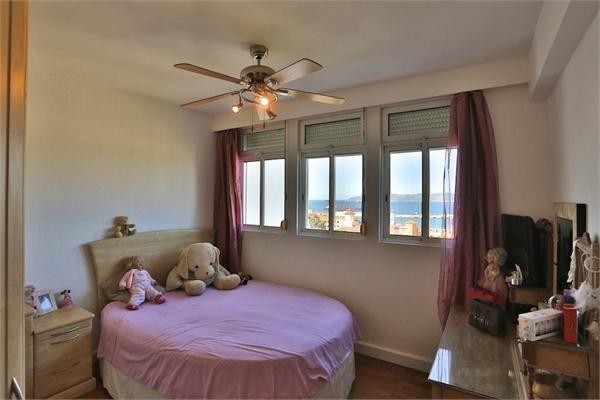 4 bedroom Apartment For Sale: Gardiners.. - 2