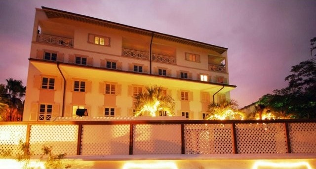 5 bedroom Property For Sale: Waterside.. - 2