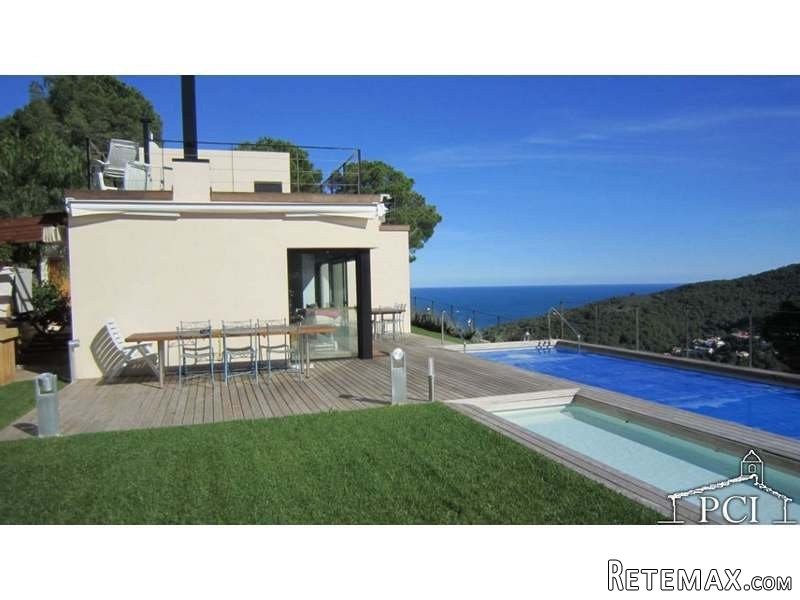 Modern house in urb.Es Valls, Begur. - 2