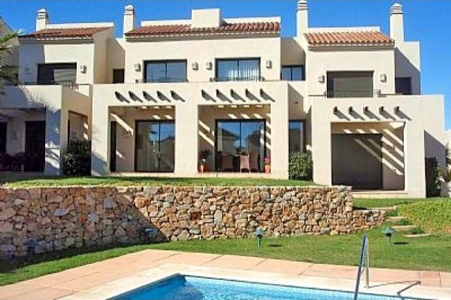 2 Bed Townhouse on Golf Resort