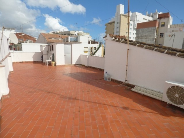 2 Bed Apartment for sale in Marbella