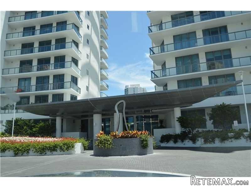 4 bedroom Flat For Sale: Miami 33180 - 2