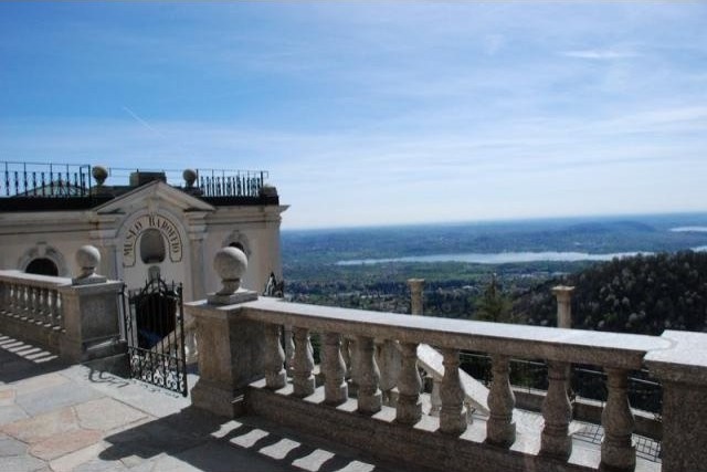2 bedroom Apartment For Sale: Varese, IT - 2