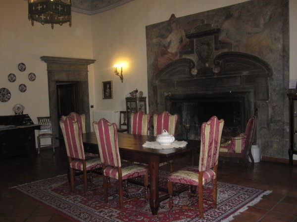 7 Bedrooms - House - For Sale - 2