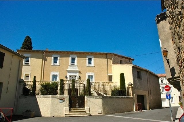 Elegant Period Maison De Maitre..