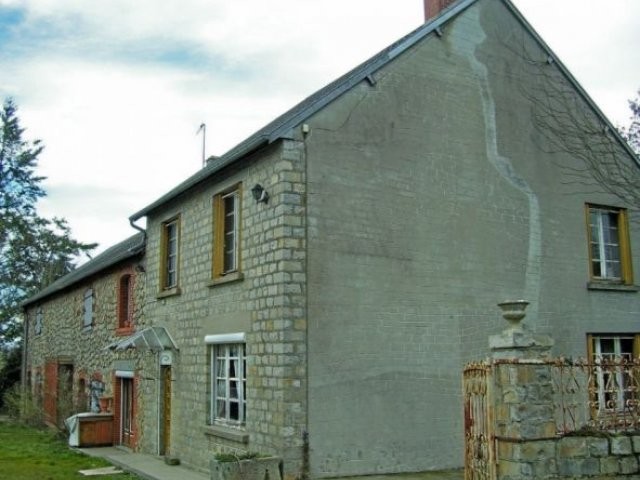 Saint Cyr Du Bailleul - House For Sale
