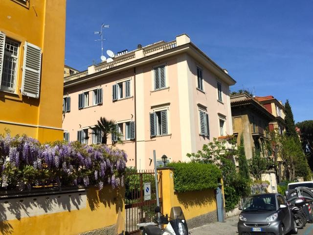 1 Bedroom - Apartment - For Sale - 2