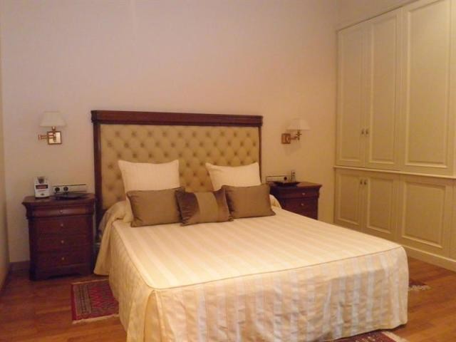 4 bedroom Flat For Sale: BARCELONA.. - 2