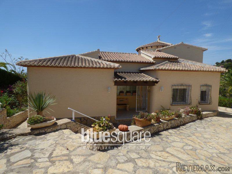 Luxury villa with sea views in Benissa