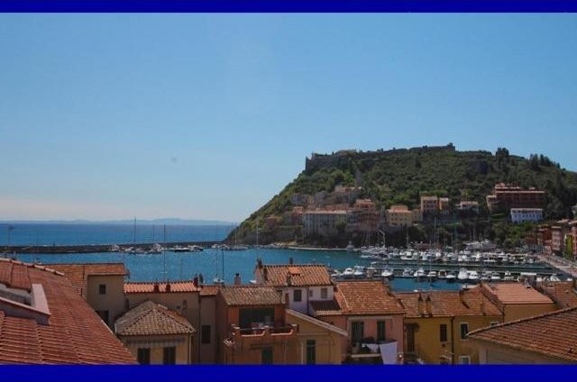 3 Bedrooms - Attic - For Sale