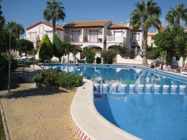Semi-Detached for sale 125.000 €.. - 2