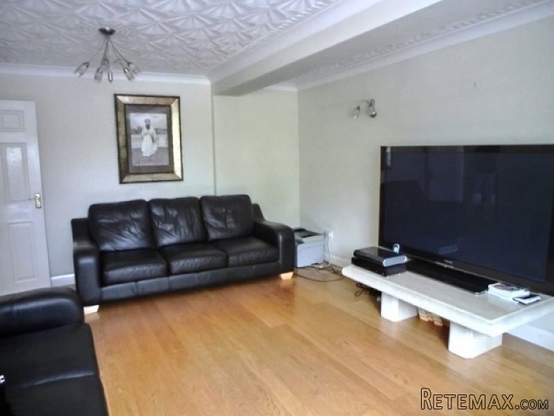 - Kent - For Sale - 2