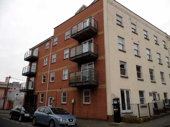 2 bedroom, Flat house for sale