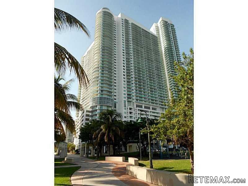 2 bedroom Flat For Sale: 1800 N..
