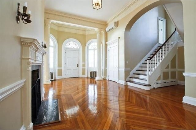 8 bedroom Residence For Sale: New.. - 2