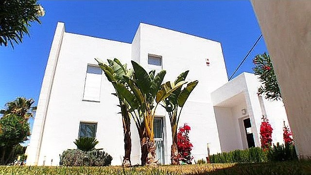 AMAZING DETACHED VILLA - 2