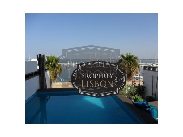 T2 Lisbon Apartment with Amazing River..