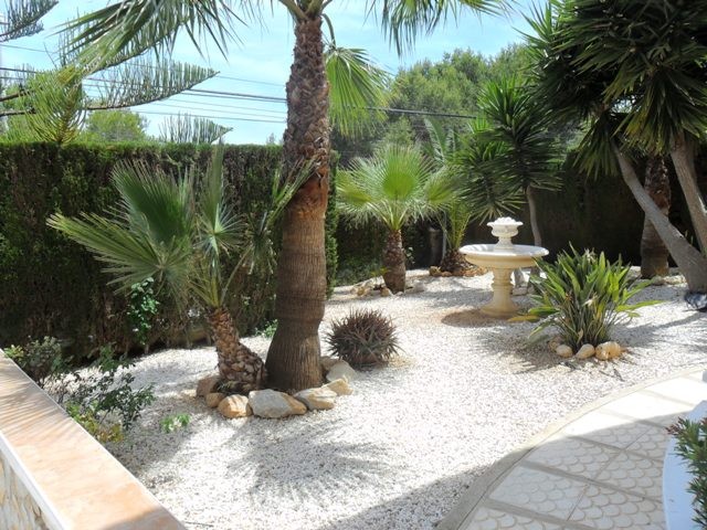 Detached villa in Los Balcones - 2