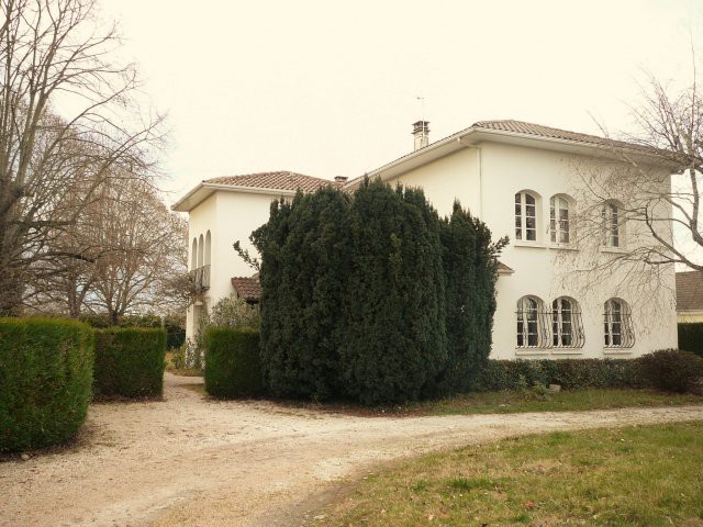 Maison Unique Avec Ses 5 Chambres Dans.. - 2