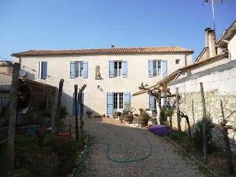 Situated In The Heart Of A Small.. - 2
