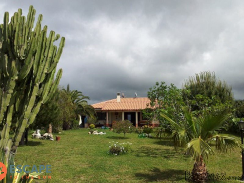 Villa Decker, Capo Vaticano