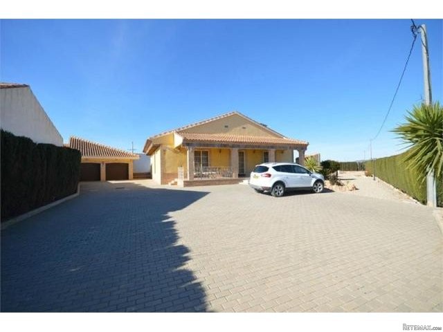 3 bedroom Villa For Sale: Detached.. - 2