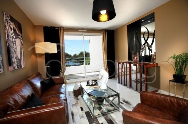 1 Bedroom - Apartment - For Sale