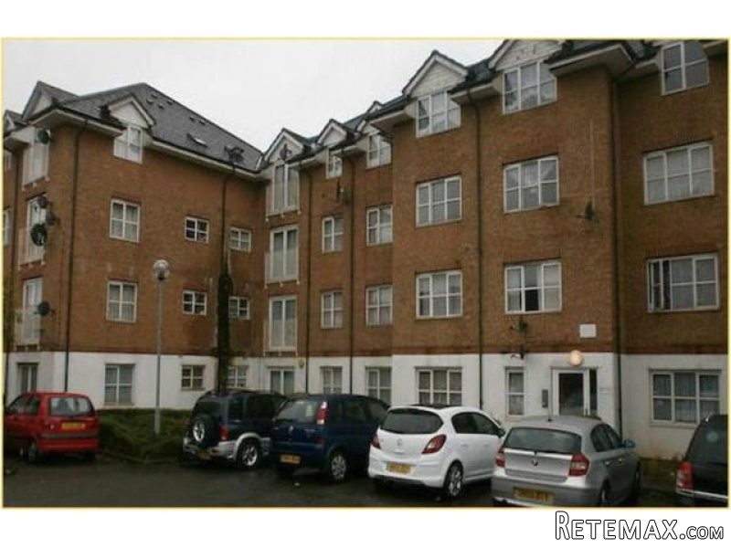 Two bedroom flat for sale