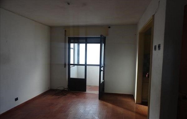 2 Bedroom Apartment in Tomar. - 2