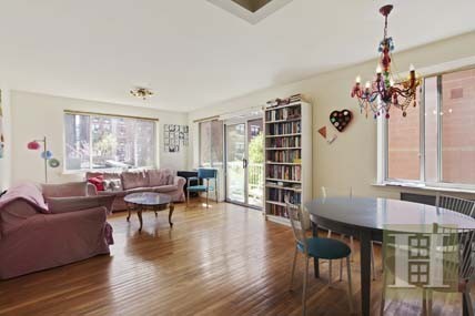 2 bedroom Apartment For Sale: 753 EAST..