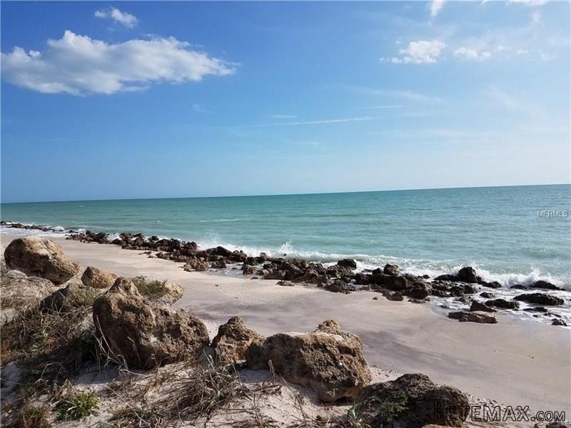 Land For Sale: 332 N Casey Key Rd..