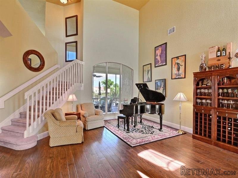4 bedroom House For Sale: 2830 Grand.. - 2